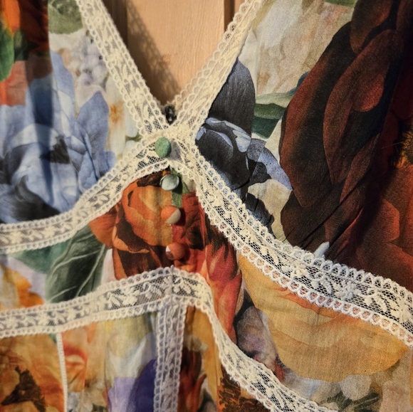 NWT | Alice + Olivia Floral Mini Dress | Size 6 | Multicolored | Lace Detail - Picture 6 of 8